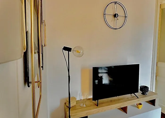 Art Palace & Story Center *